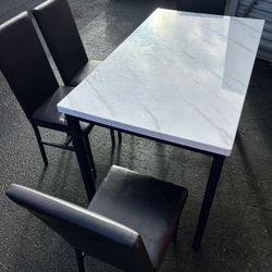 Dining Table With 4 Chairs 