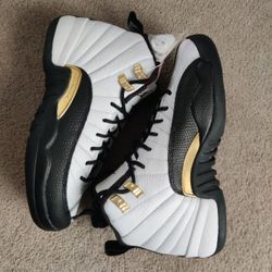 Air Jordan Retro 12 Size 5 Youth/6.5wmns 