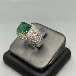 Diamond and Big Emerald Ring 18kt White Gold VS Quality Diamond