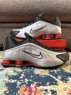 Size 13 - Nike Shox R4 OG “Orange Twist”