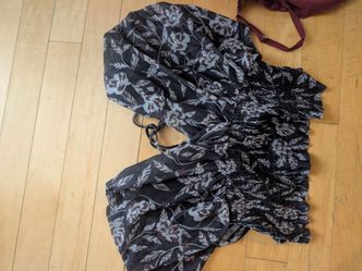 Women's top large