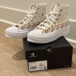 Converse Chuck Taylor All Star Lift Free Spirit Florals Size 5