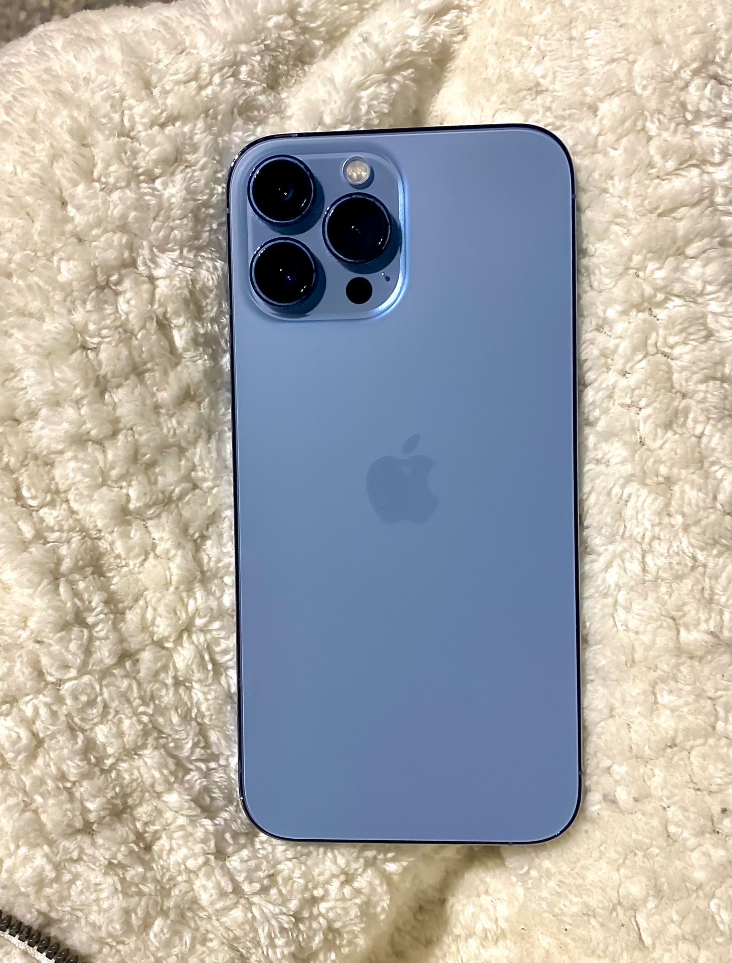 Apple iPhone 13 Pro Max (UNLOCKED)