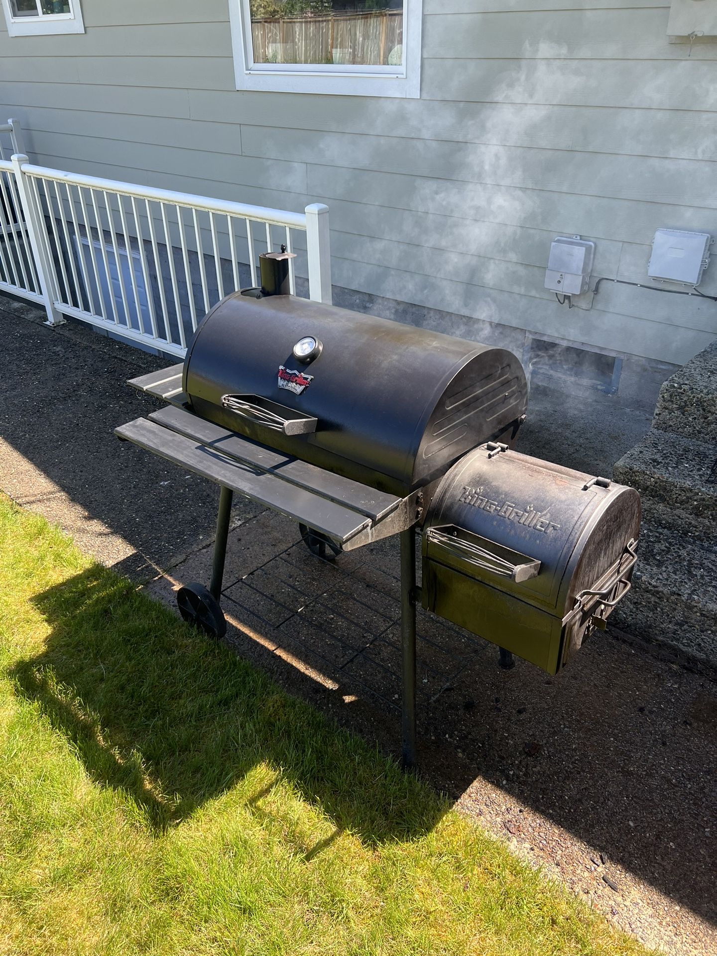 King Griller Char Griller Smoker for Sale in WA OfferUp