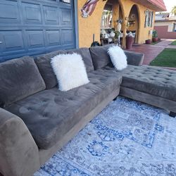 Beautiful L Shape Design Furniture GAMOSA Totally Deep Clean And Good Condition No Stains No Smell Modern Furniture 