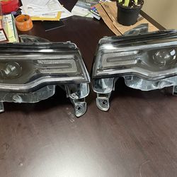 Grand Cherokee SRT Headlights