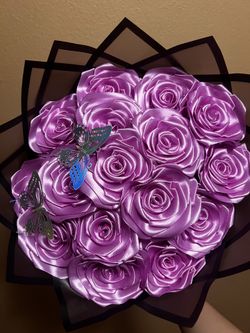 purple ribbon ramo