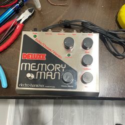 Electro-Harmonix Deluxe Memory Man Echo / Chorus / Vibrato