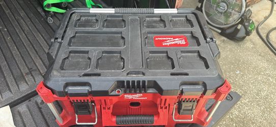 Milwaukee packout