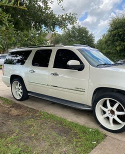 2011 GMC Yukon Denali XL
