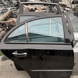 2008 Mercedes Benz Rear Right Door Black $275