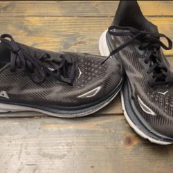 Women’s Hoka Clifton 9 Running Shoes