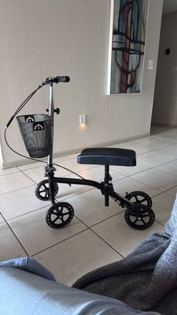 Knee scooter