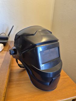Auto Darkening Adjustable Range Arc Welding Mask Electric Welding Mask