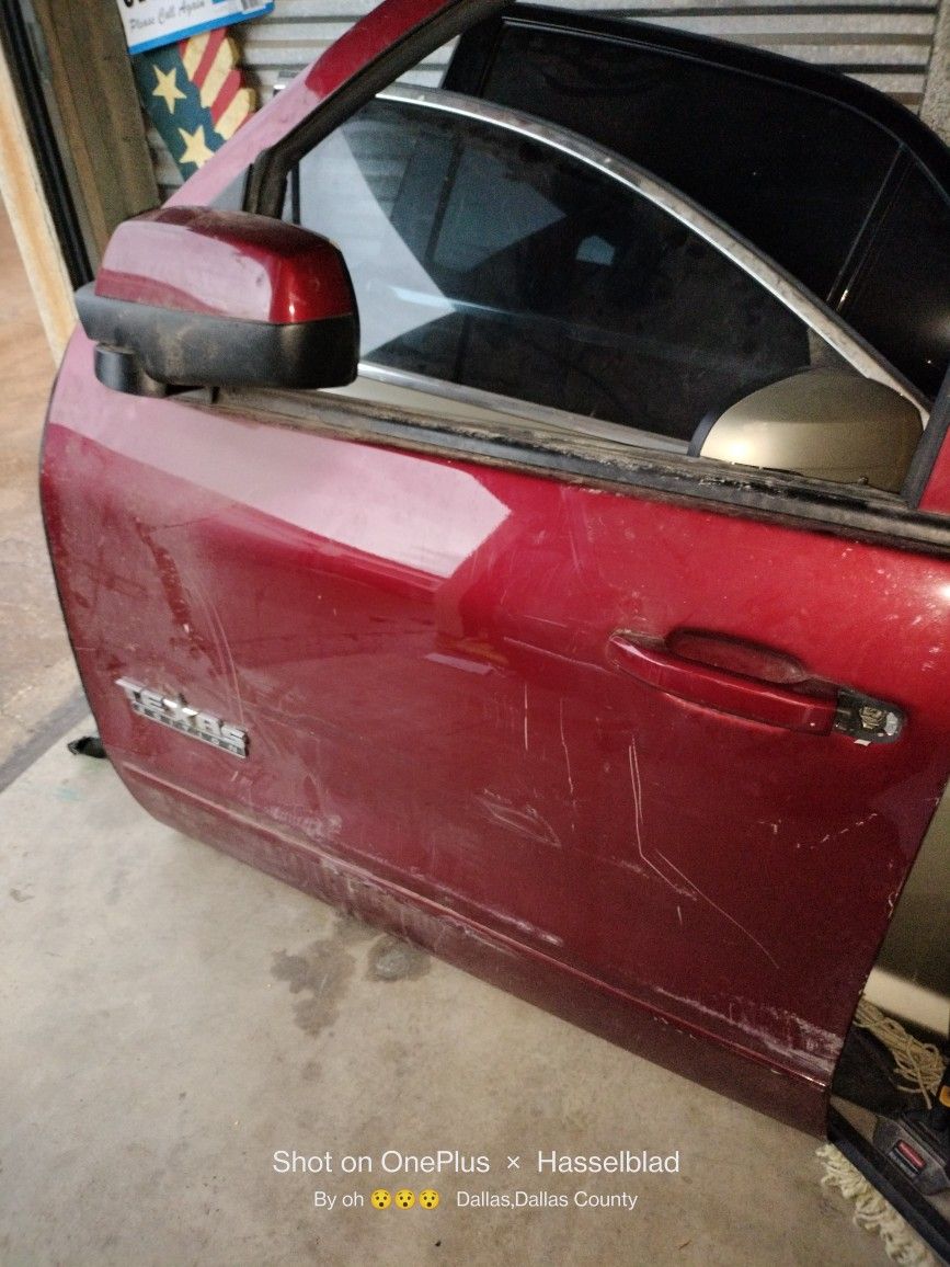 Parts 2016 GMC Truck Driver Door