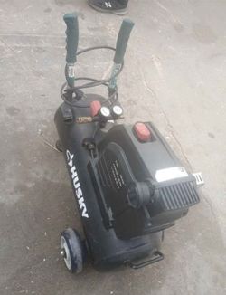 Husky 8 Gallon Air Compressor