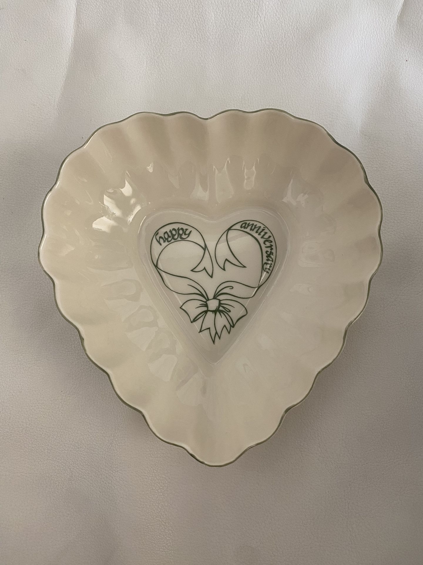 Vintage Belleek Ireland Happy Anniversary Heart-Shaped Dish Green Bow Ribbon Design