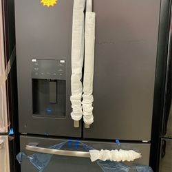 GE 25.6 cu. ft. French-Door Refrigerator in Black Slate, Fingerprint Resistant MFNI