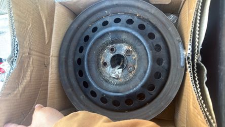 Spare full size rim Rogue 2015