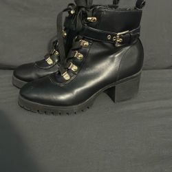 Black Boots 71/2