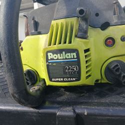 POULAN  WOOD MASTER  Chain Saw   LOW  HOURS USED. STARTS RIGHT UP  READY TO CUT  