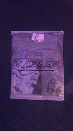 Sade Vale tee