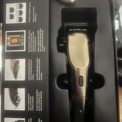 ROGUE PROFESSIONAL HAIR CLIPPER WITH MICROCHIPPED MAGNETIC MOTOR