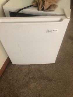 Mini Refrigerator white