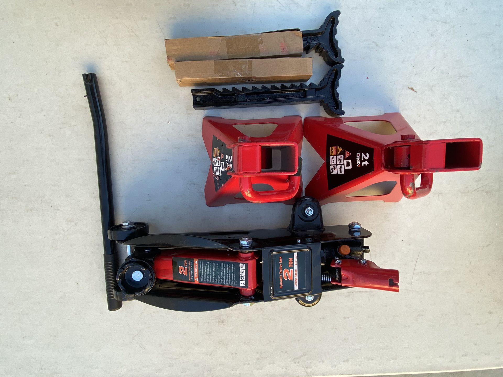 Low Profile Hydraulic Trolley Service/Floor Jack Combo with 2 Ratchet Jack Stands, 2 Ton (4000 lbs) Capacity