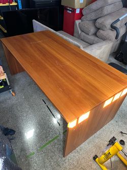 Desk/Table