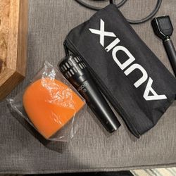 Audix i5 Mic With Stand And Cables 