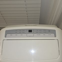 Frigidaire 14,000 Btu Portable Room Air Conditioner