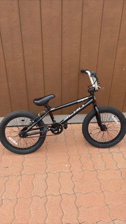 Mongoose Kids' Scan 18" BMX Bike
