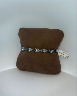 Ladies 14K white gold London blue and sky blue topaz bracelet