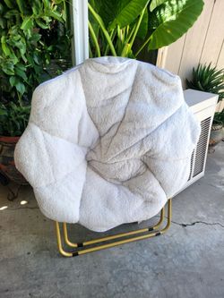 Comfortable  folding chairs