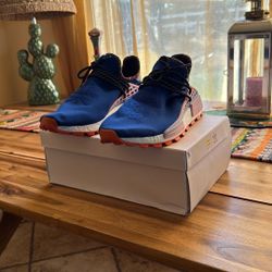 Human Races Size 11 1/2