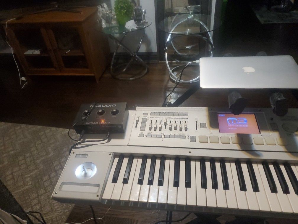 Korg M3 61