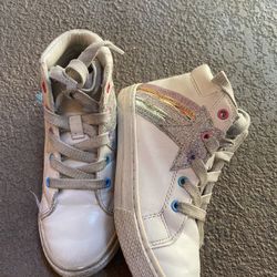Girls Shoes