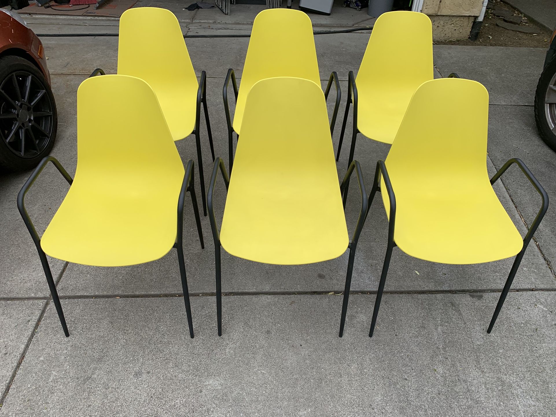 Set of 6 Article Svelti Stackable Dining Armchair