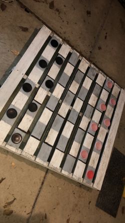 checkers/tic tac toe wooden pallet