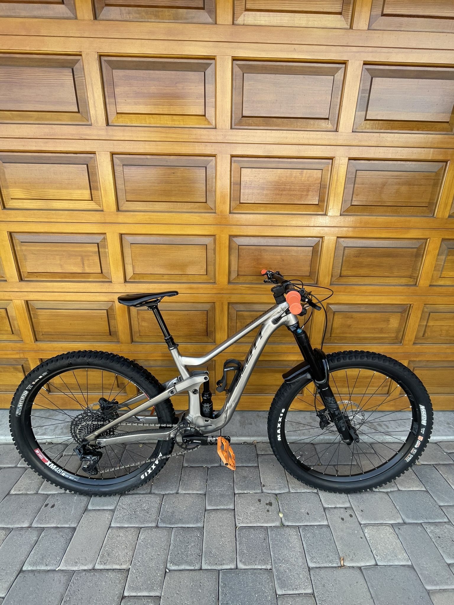 Scott Ransom 930 Size small 29