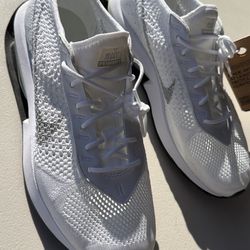 New Men’s Nike Flyknit Shoes Size 8.5 White 