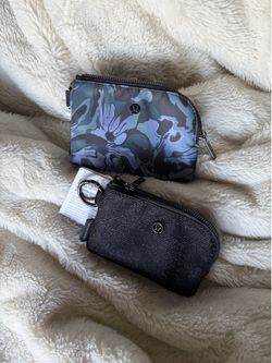 Lululemon pouch