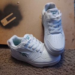 Brand New Reebok Size Kids 1