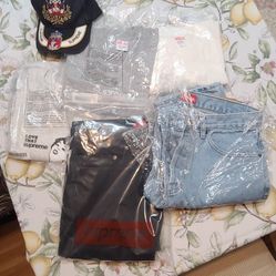 Supreme Jean's Suze 32, 6 Panel Hat And 3 T-shirts Large 