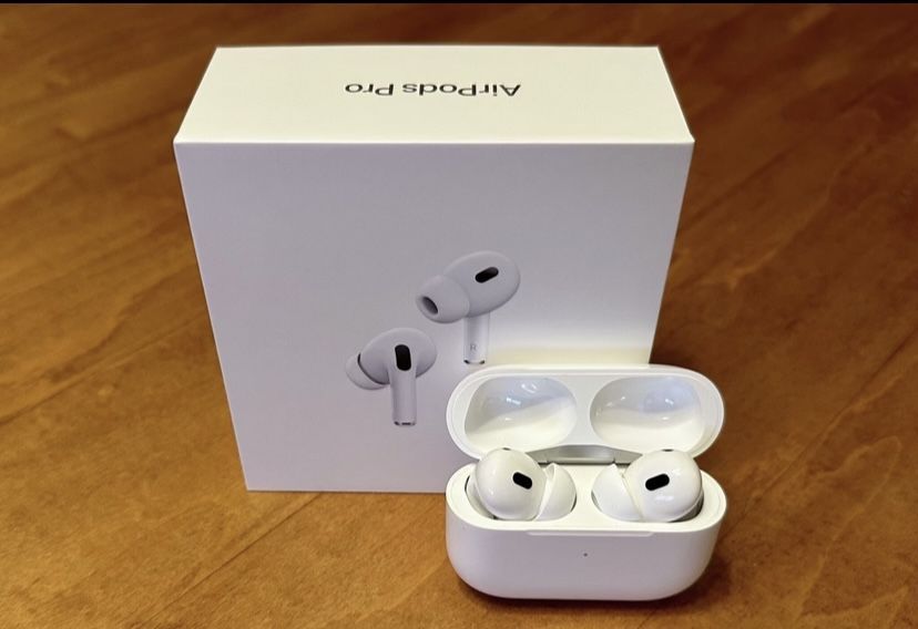 AirPod Pros 2 With MagSafe Charging Case Usbc