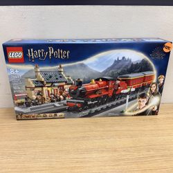 LEGO HARRY POTTER 76423- HOGWARTS EXPRESS & HOGSMEADE STATION