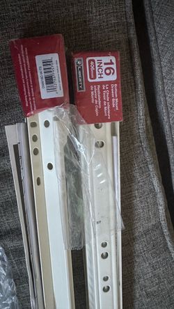 Liberty 16-Inch Bottom Mount Drawer Slides