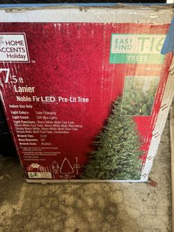Fake Christmas Tree 7.5 Ft