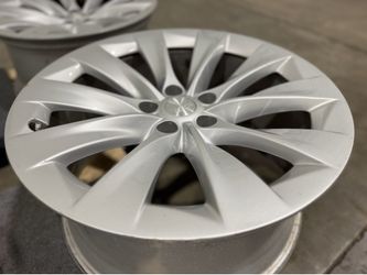 2020 Tesla Model X S OEM 20” Staggered Silver Wheels Rims and TPMS Sensors Slipstream 20x9.5 20x9